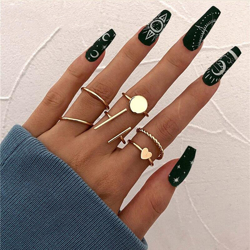SleekMuse Minimalist Gold Ring Set