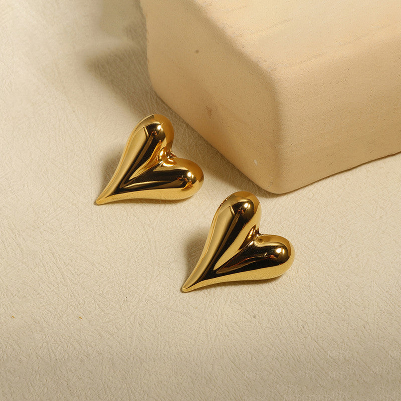 Golden Heartbeat Studs – Waterproof & Anti-Tarnish