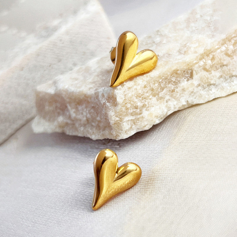 Golden Heartbeat Studs – Waterproof & Anti-Tarnish