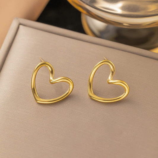 Luxe Heartline Studs – Waterproof & Anti-Tarnish