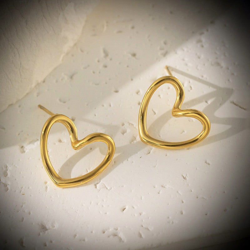 Luxe Heartline Studs – Waterproof & Anti-Tarnish