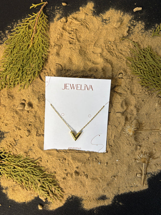 Vibe Curve Anti-Tarnish V Pendant Necklace – Waterproof Stainless Steel