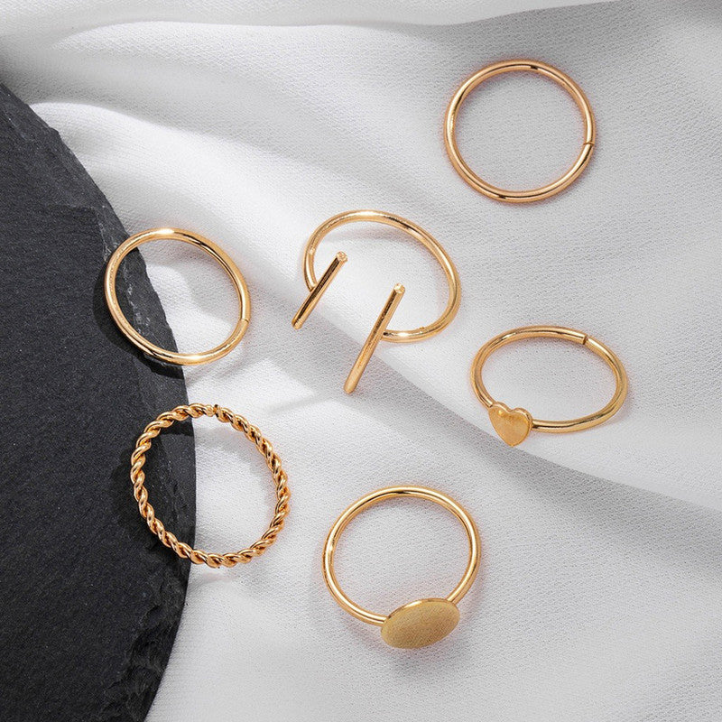 SleekMuse Minimalist Gold Ring Set