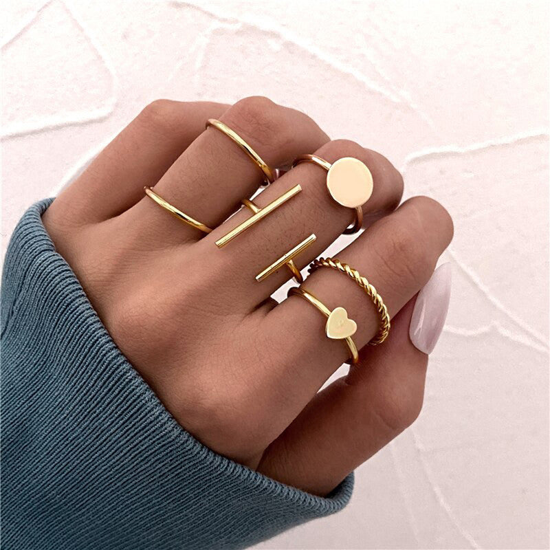 SleekMuse Minimalist Gold Ring Set