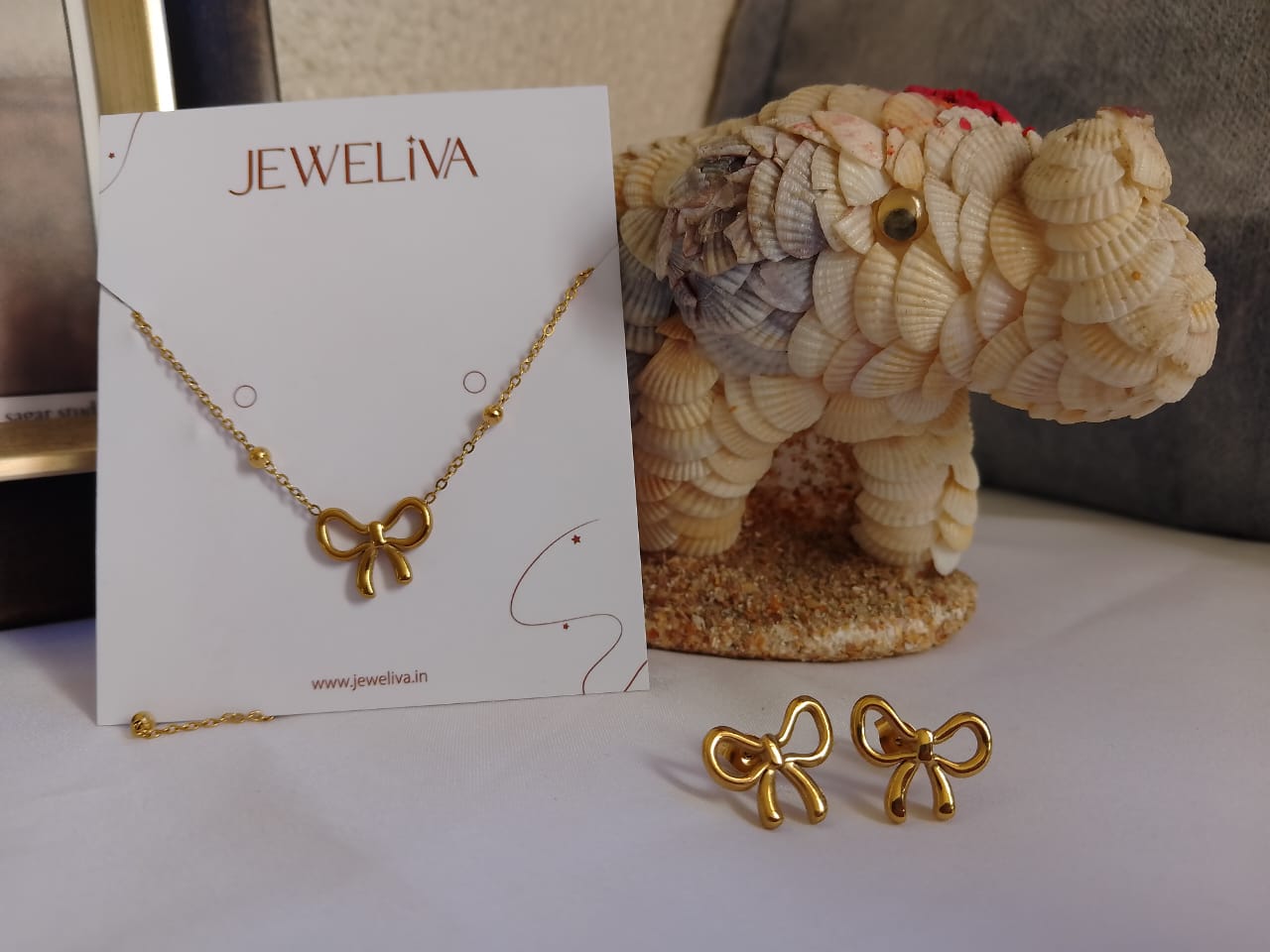 Golden Belle Bow Set – Waterproof & Anti-Tarnish